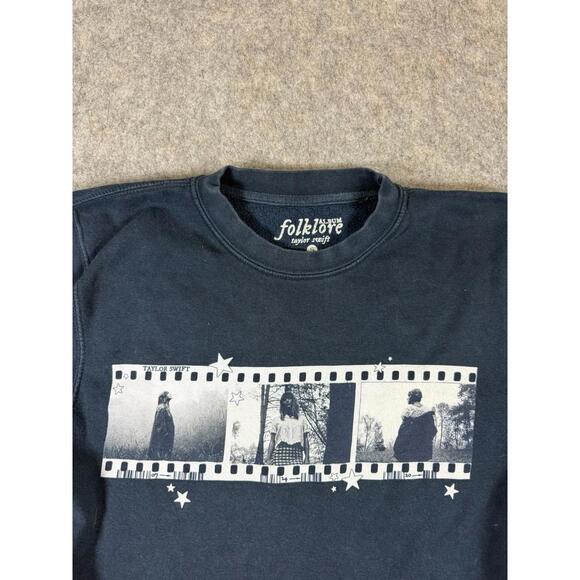 Taylor Swift Folklore Album Film Crew Neck Sweatshirt Navy Women’s Small - Picture 3 of 10